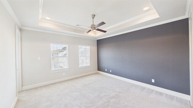 Building Photo - 2724 Rutland St