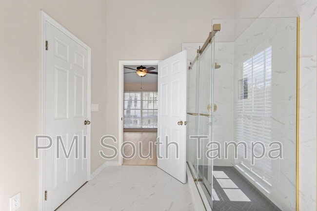 Building Photo - 3110 W Villa Rosa St