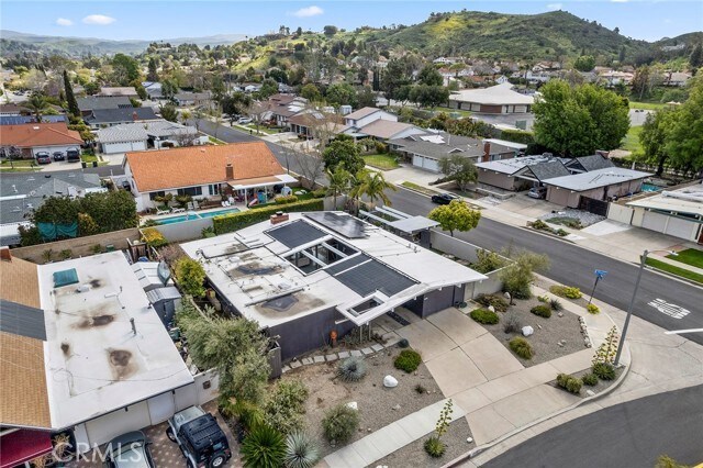 Building Photo - 1291 N Linda Vista St