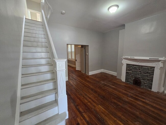 Building Photo - 2435 N 25th St