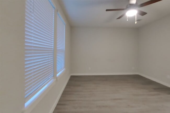 Building Photo - 23607 Gibson Frst Dr