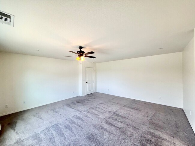 Building Photo - 30136 Sutton Ct