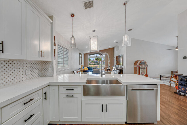 Building Photo - 9725 Cherry Blossom Ct