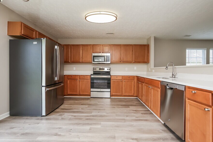 Building Photo - 352 Stewart Springs Dr