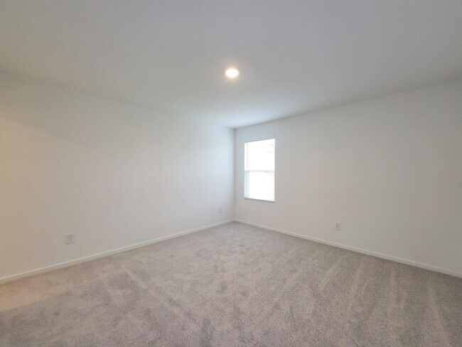 Building Photo - 388 Tejas Trl