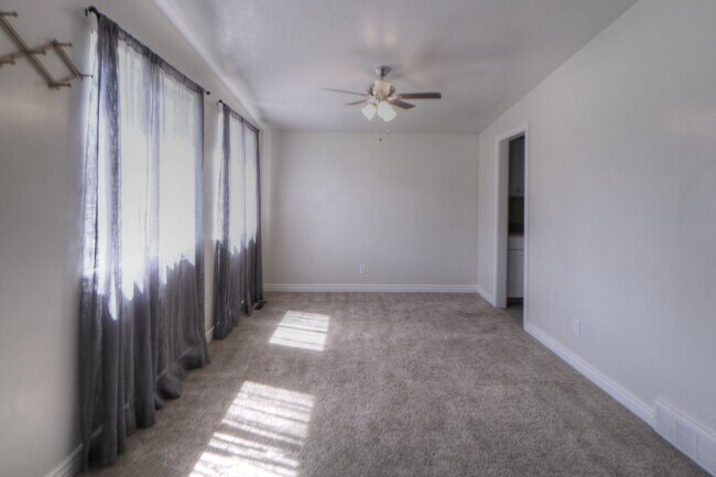 Building Photo - Pet Friendly American Fork Home