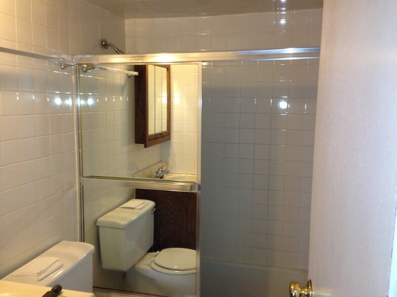 Building Photo - 7120 166th St