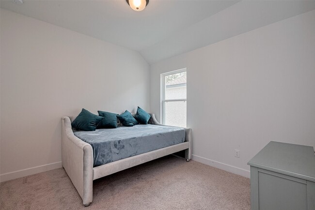 Building Photo - 16803 Jacobs Peak Path