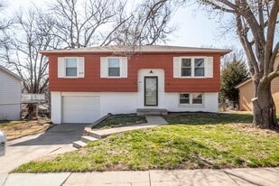 Building Photo - 7118 S 33rd St