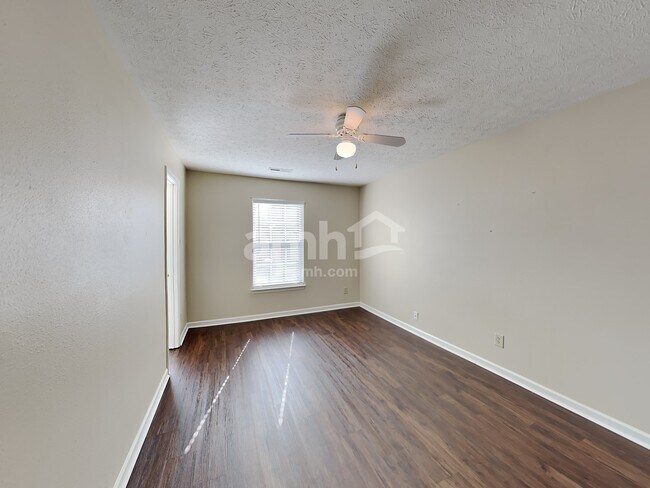 Building Photo - 124 Hayden Ct