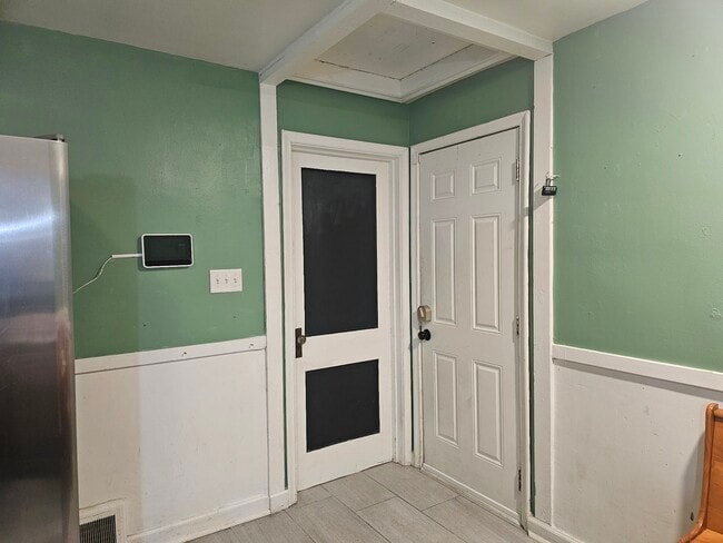 Building Photo - 244 Pasadena Blvd