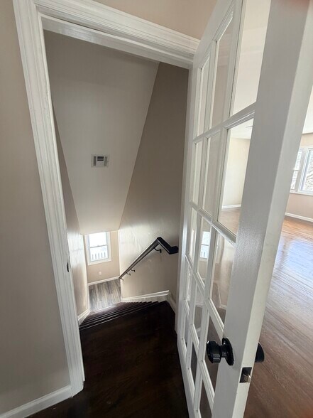 Building Photo - 35 Watson Ave