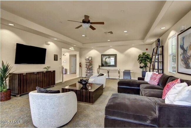 Building Photo - 3825 W Anthem Way