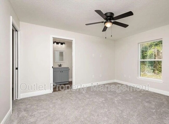 Building Photo - 52 Azalea Dr