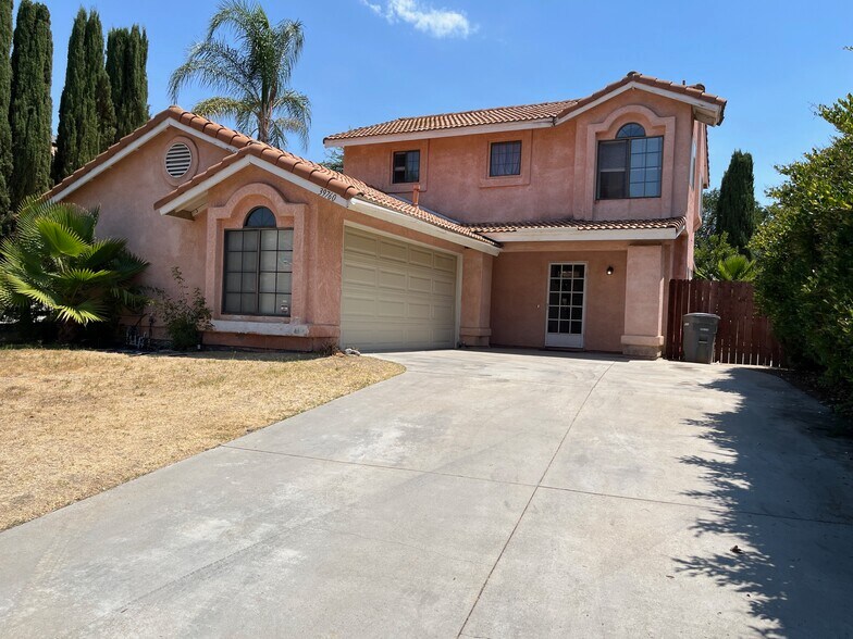 Primary Photo - 39760 Rustic Glen Dr