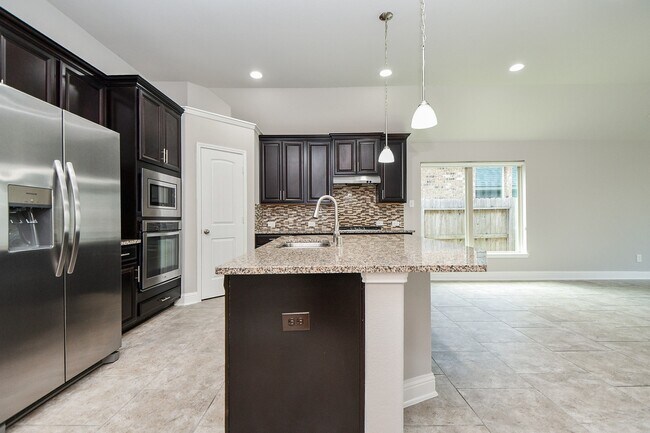 Building Photo - 15330 Ashbrook Dove Ln