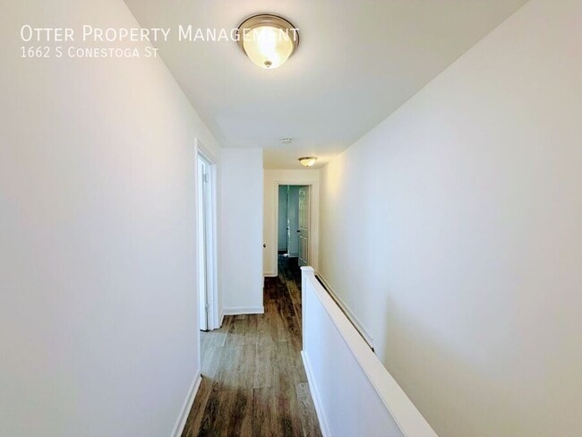 Building Photo - 1662 S Conestoga St