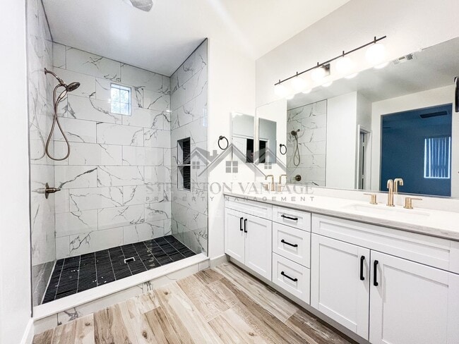 Building Photo - 1674 S Constellation Way