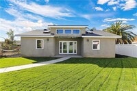 Building Photo - 552 N Cambridge St