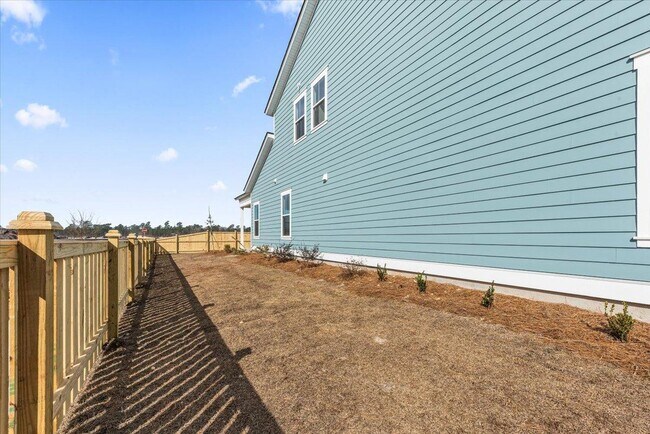 Building Photo - 437 Parish Farms Dr