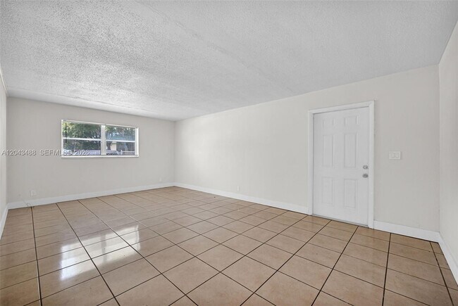 Building Photo - 861 SW 74th Terrace