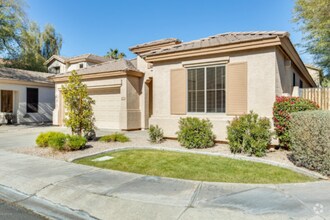 Building Photo - AVAILABLE EARLY APRIL: Gorgeous 3 Bedroom ...