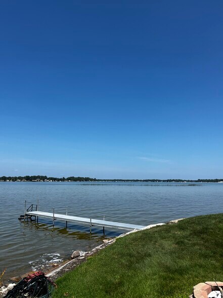 Lake View - 536 Iyopawa Rd