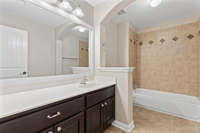 Building Photo - 3312 Cortes Pl