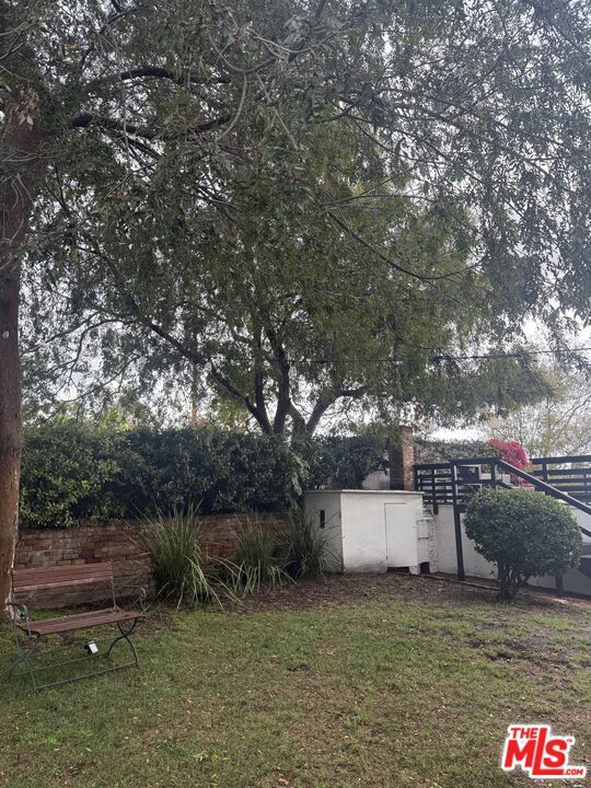 Building Photo - 2035 Park Dr