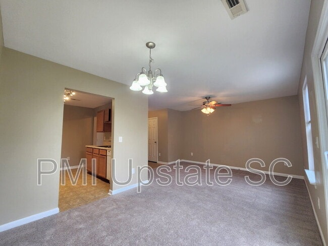 Building Photo - 65 Greensboro Ct