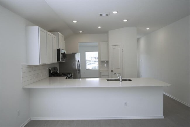 Building Photo - 4108 Rushing Ranch Path