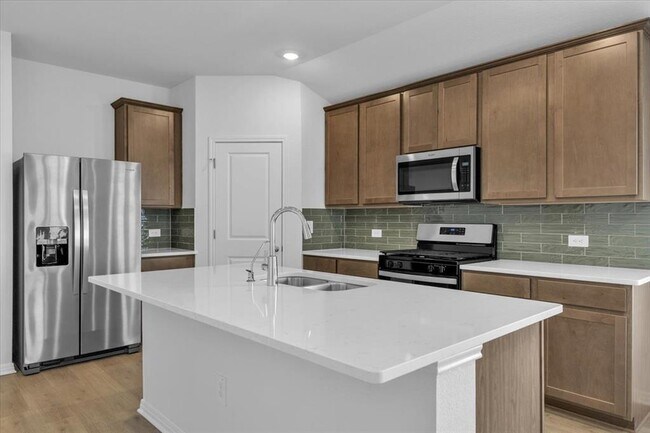 Building Photo - 5028 Hazelnut Ln