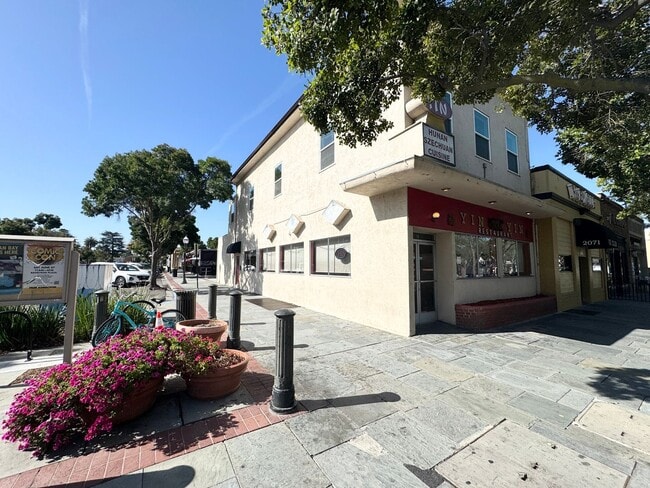 Building Photo - 123 S K St