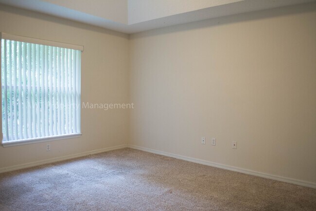 Building Photo - 90a Farmsworth Dr