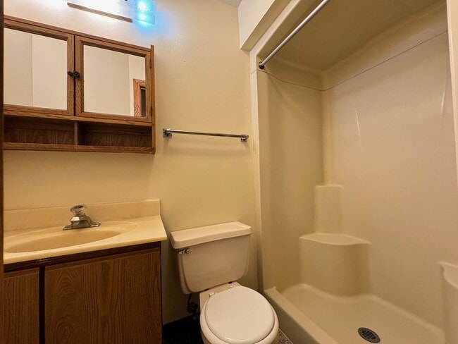 Building Photo - 408