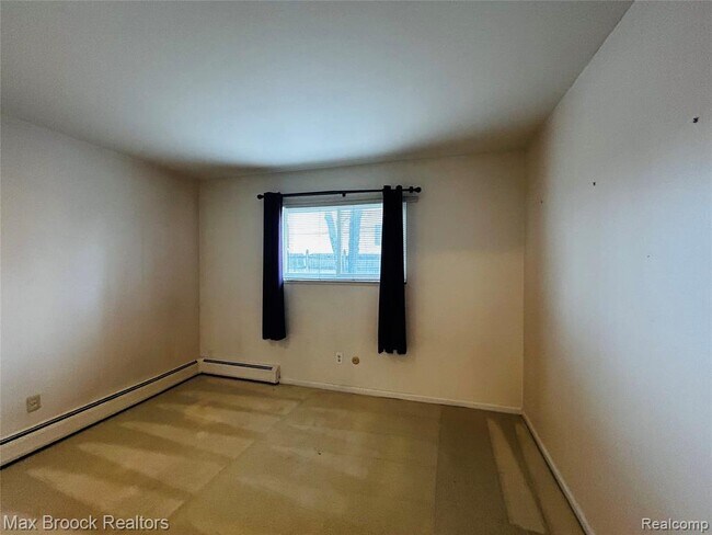 Building Photo - 4113 Telegraph Rd