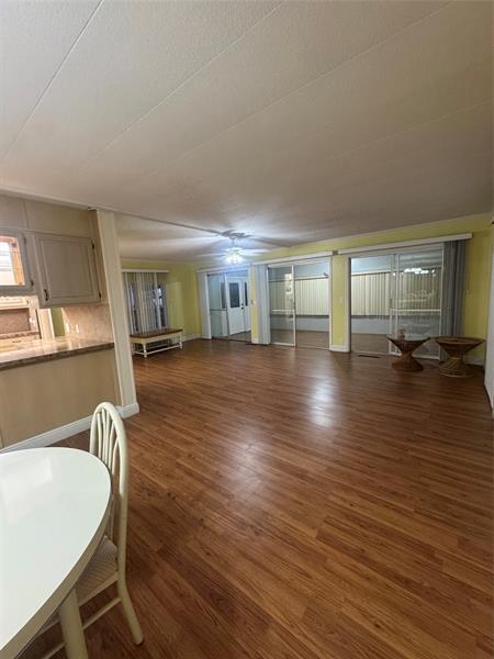 Building Photo - 1921 SW 83rd Ave