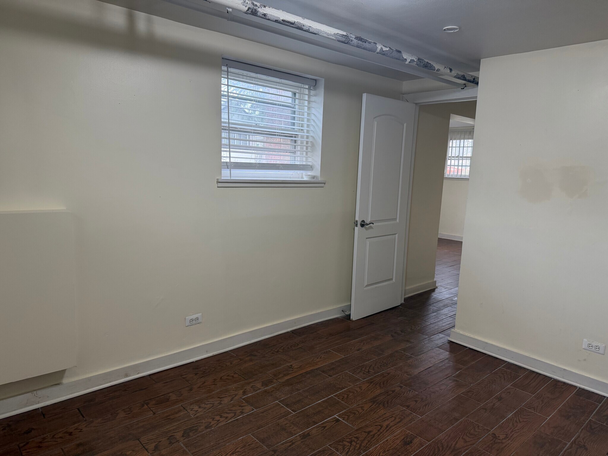 Building Photo - 58 Lincoln Ave