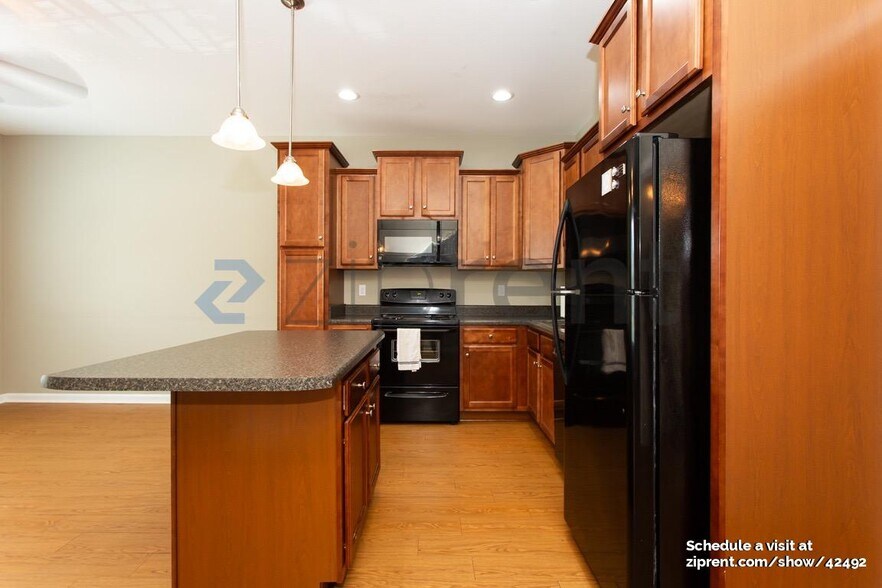 Building Photo - 3352 Fort Collins Ln