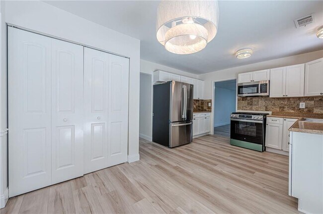 Building Photo - 10310 Rillridge Ct