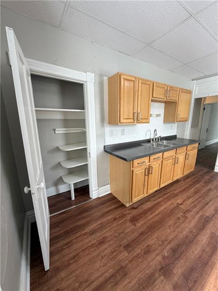 Building Photo - 306 E Wallace Ave