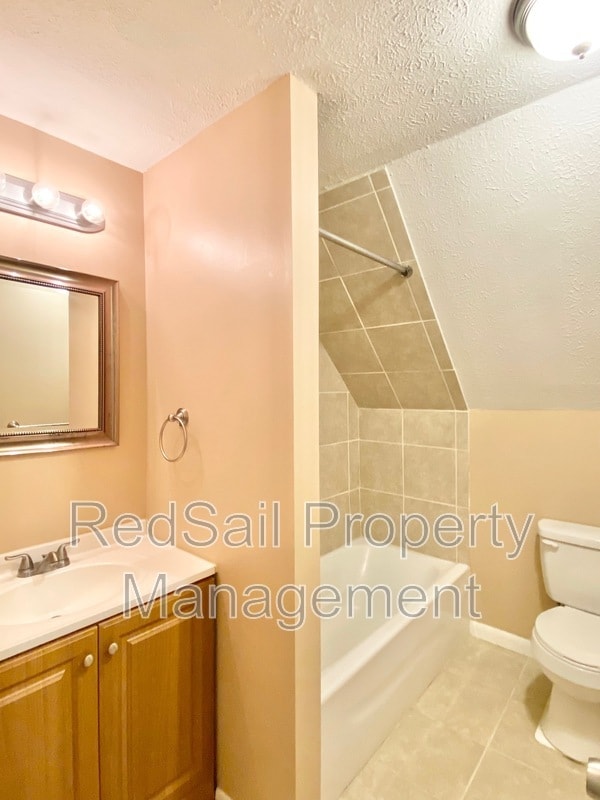 Building Photo - 5187 Oak Creek Cir