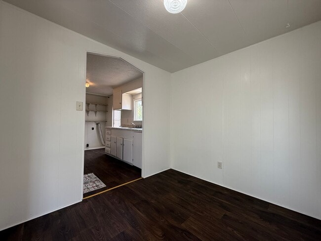 Building Photo - 2BR/2BA Mobile in Quiet Neighborhood
