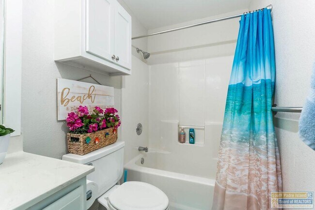 Building Photo - 127 E Atol St