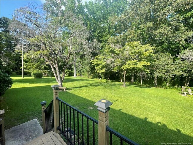 Building Photo - 41 Hillcrest Dr