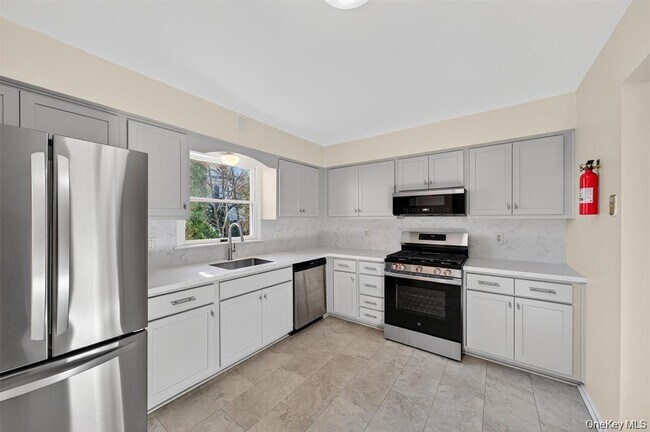 Building Photo - 55 High St