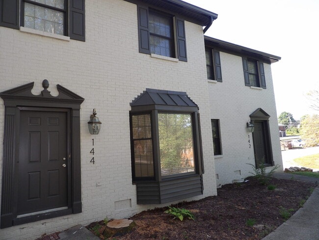 Building Photo - 144 Tupelo Trail