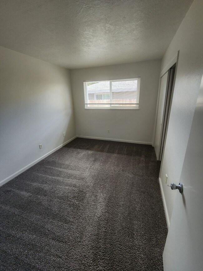 Building Photo - 1357 Gary Way
