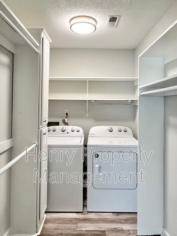 Building Photo - 150 Carmichael Ct