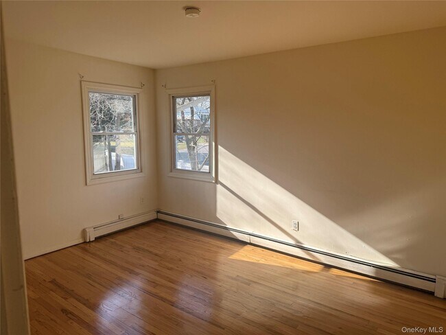 Building Photo - 53 King Rd